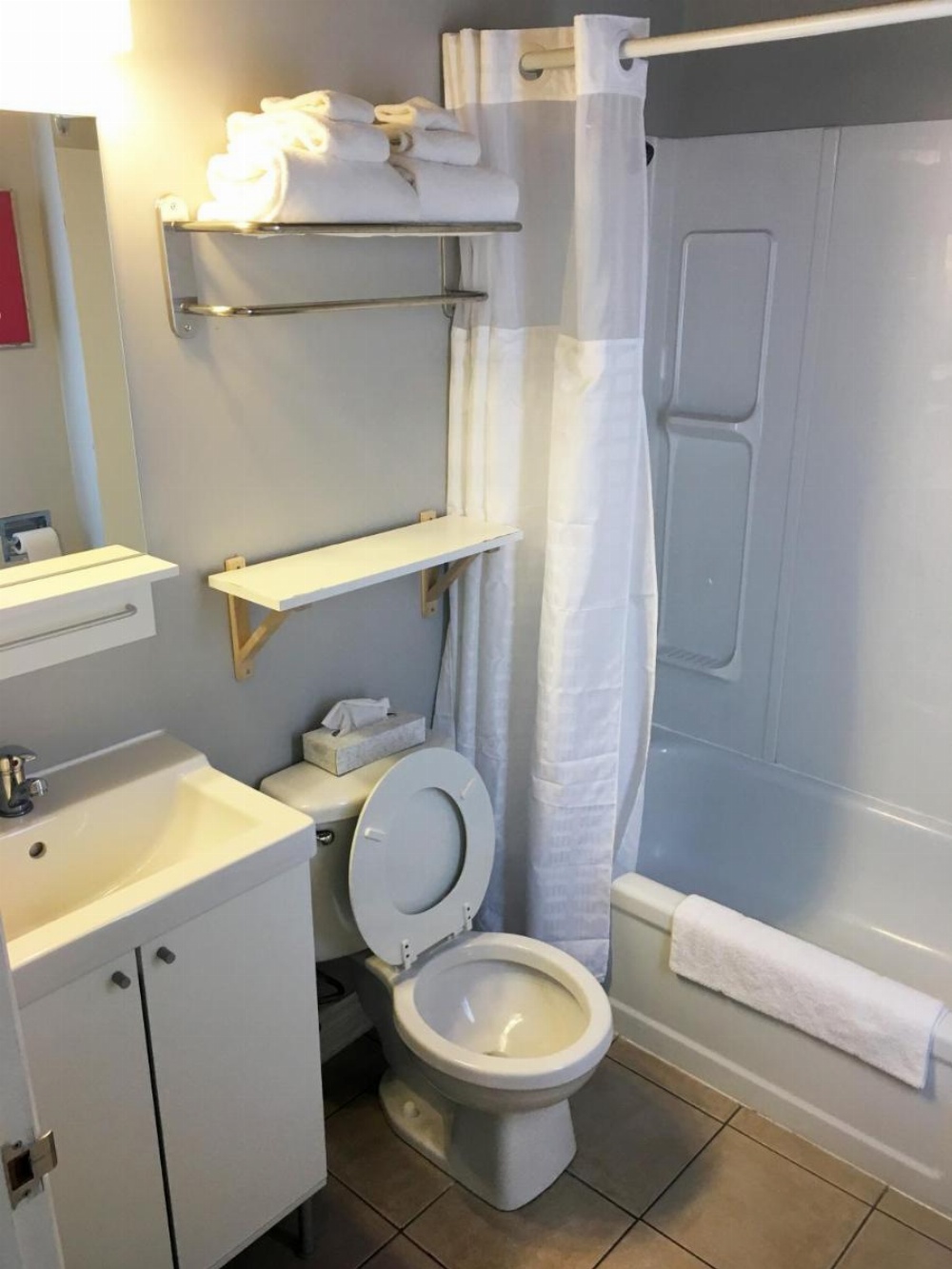 The Iona Heights Inn Image 7